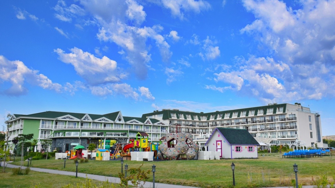 Therma ECO Village