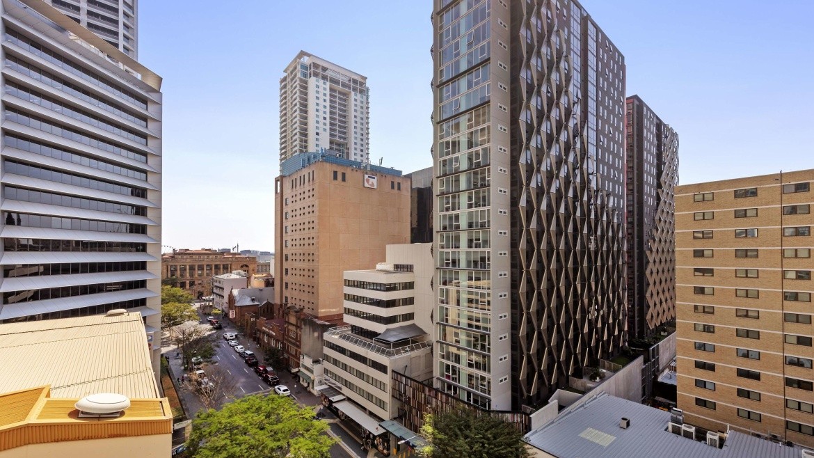 Oaks Brisbane Festival Suites