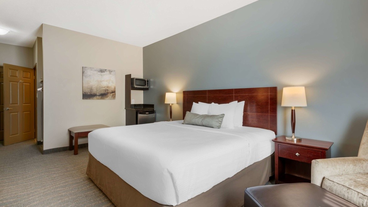 Best Western Rocky Mountain House Inn & Suites