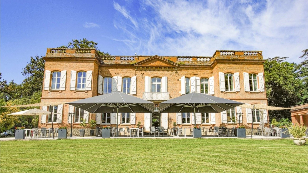 Le Domaine de Montjoie BW Premier Collection