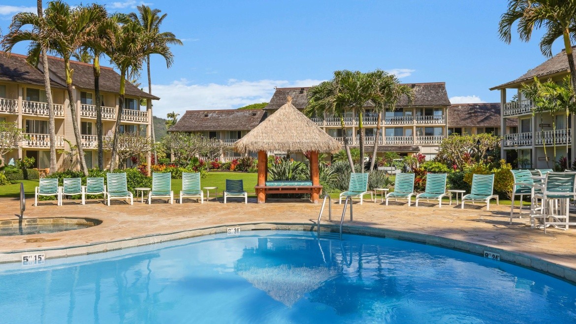 Aston Islander on the Beach (Kapaa)