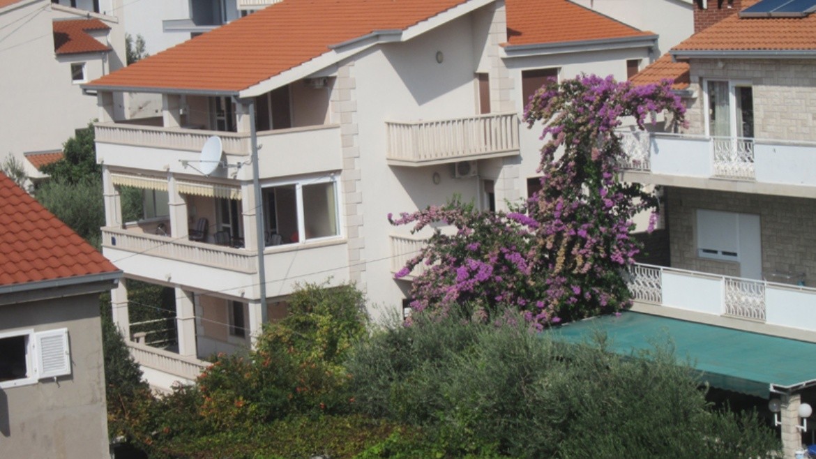 Vila Mirna