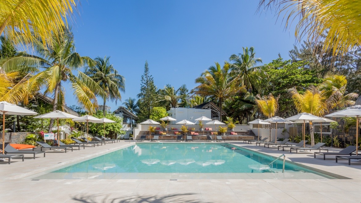 Sunrise Attitude (ex. Emeraude Beach Attitude)