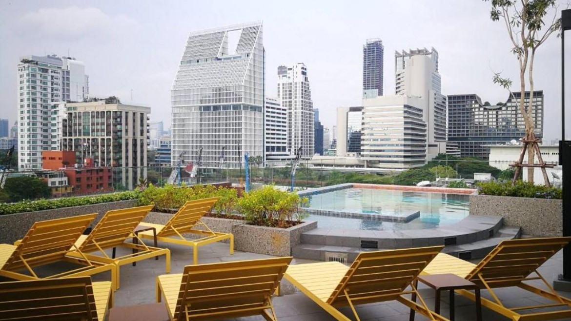 The Quart Ruamrudee by UHG