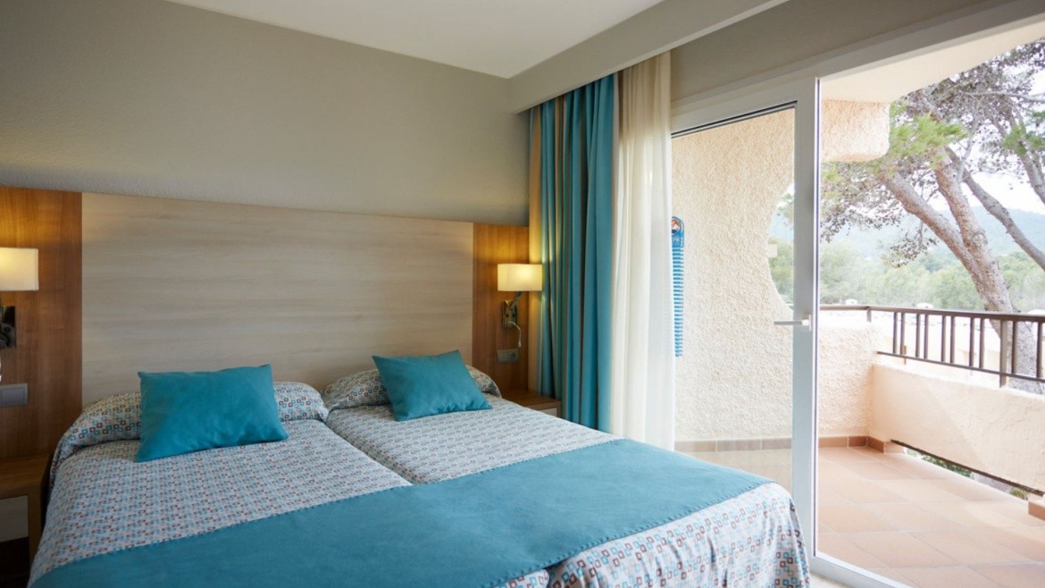 Invisa Club Cala Blanca (Playa Figueral)