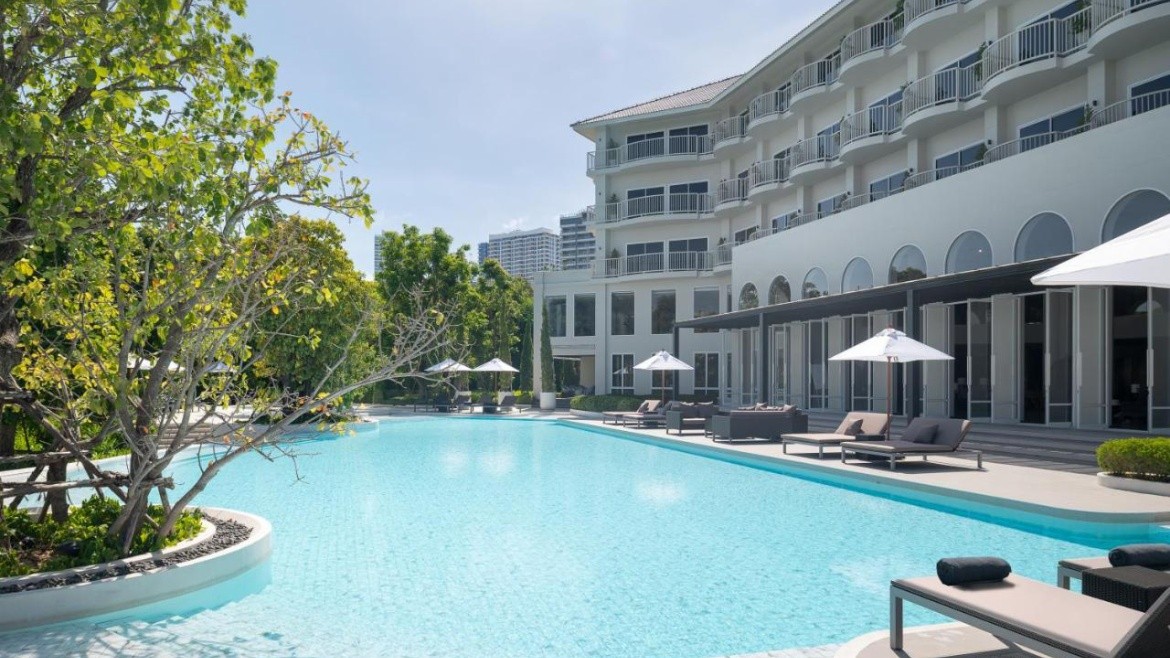 Cross Pattaya Pratamnak