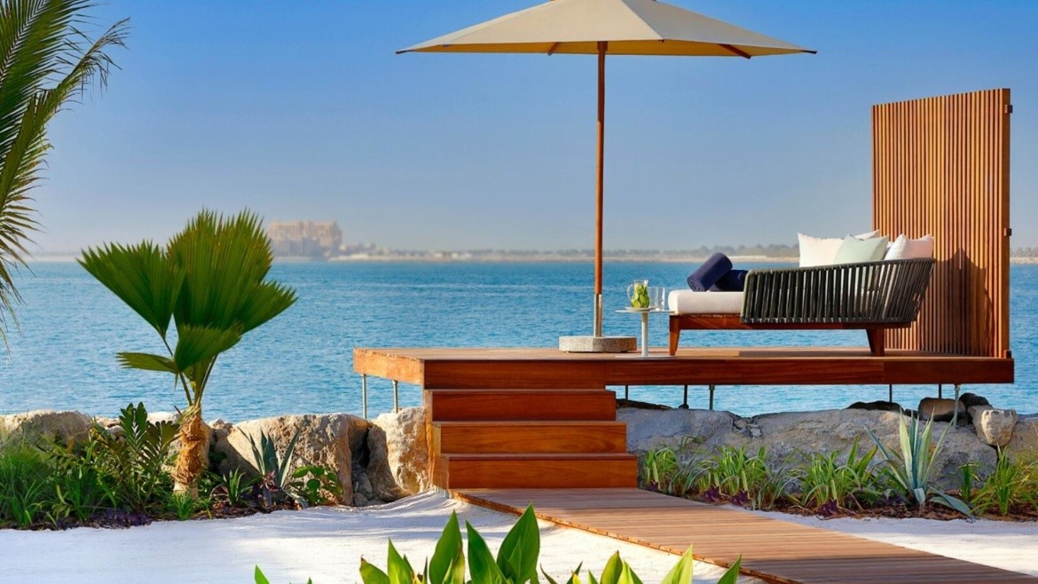 The Ritz Carlton (Al Hamra Beach)