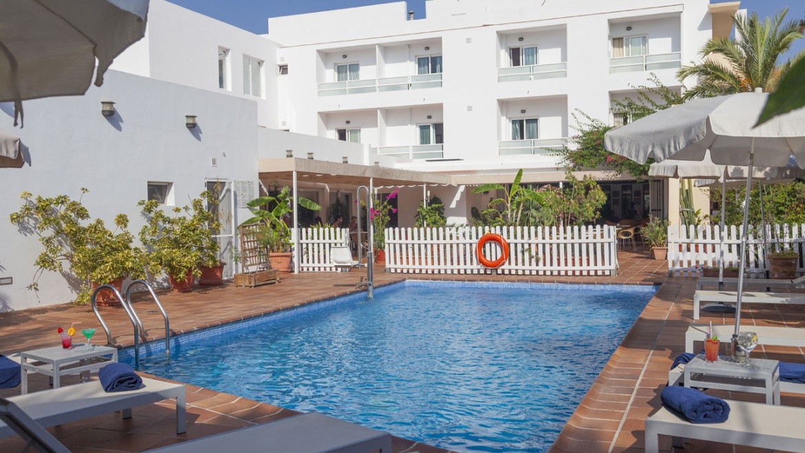 Roca Plana (Playa Es Pujols)