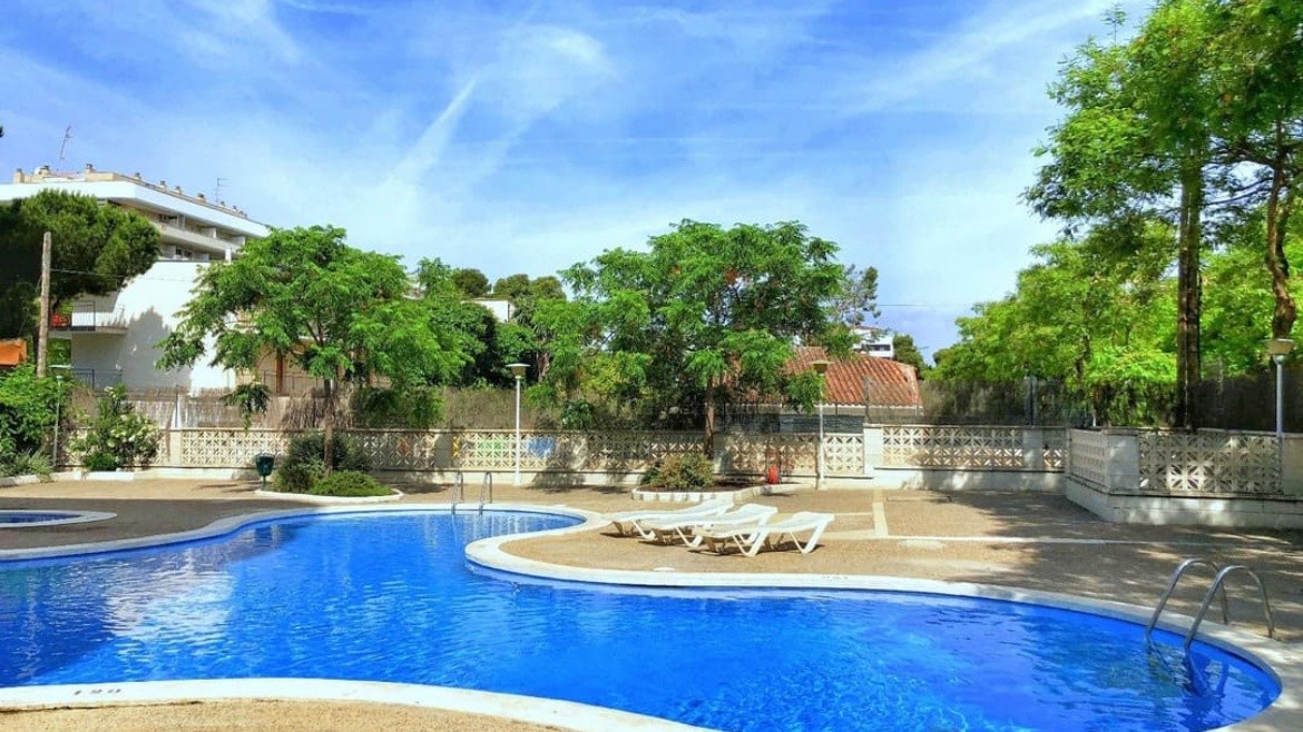 Arquus Salou by Rentalmar