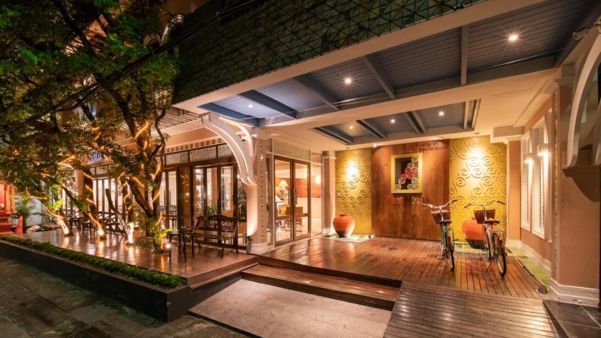 Salil Sukhumvit Soi 8