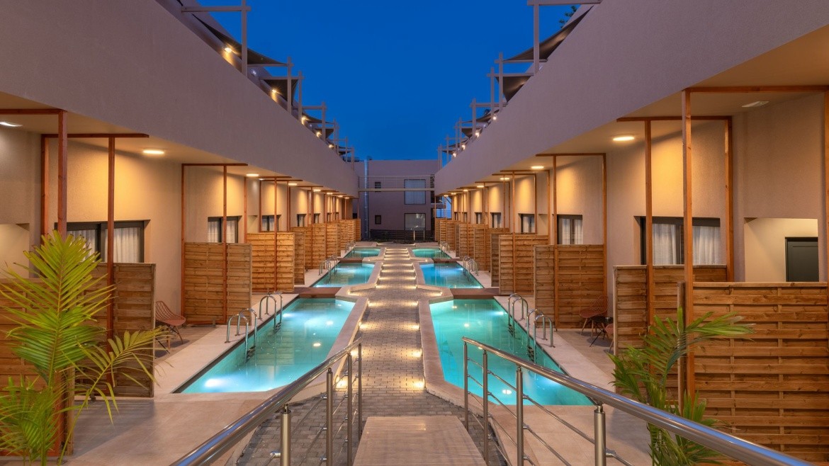 Golden Bee Lifestyle