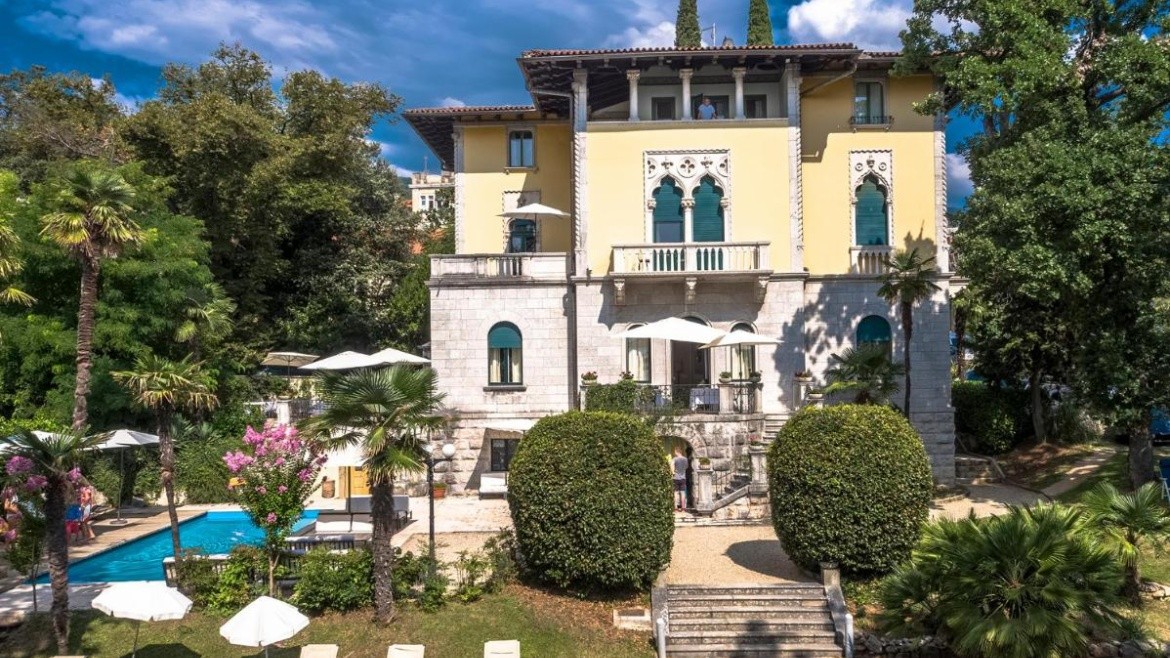 Villa Astra