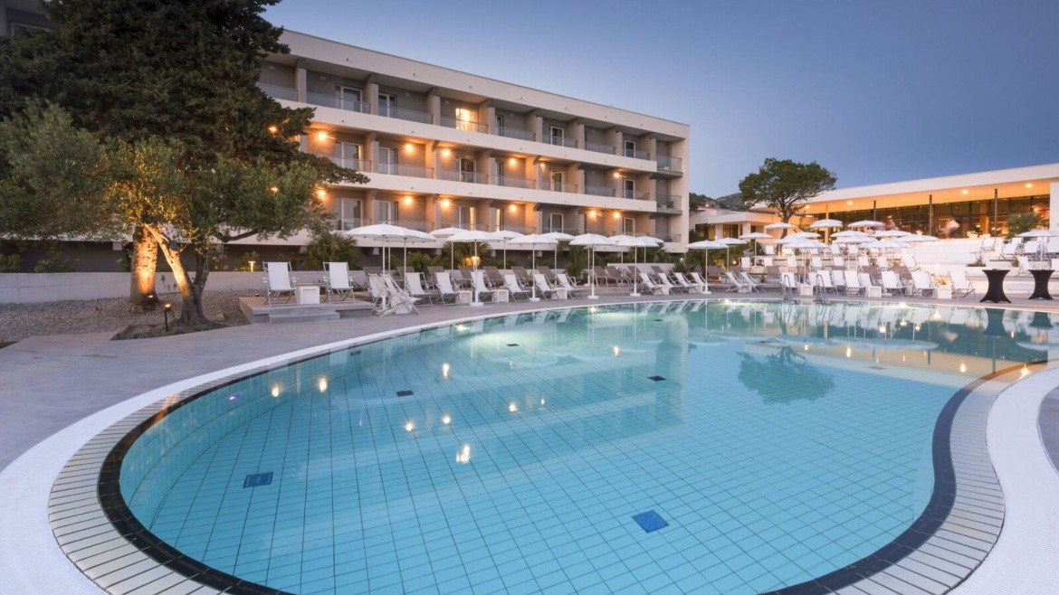 Pharos, Hvar Bayhill