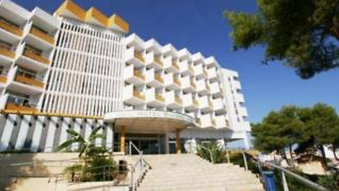 Riviera Hotel & Apartamentos