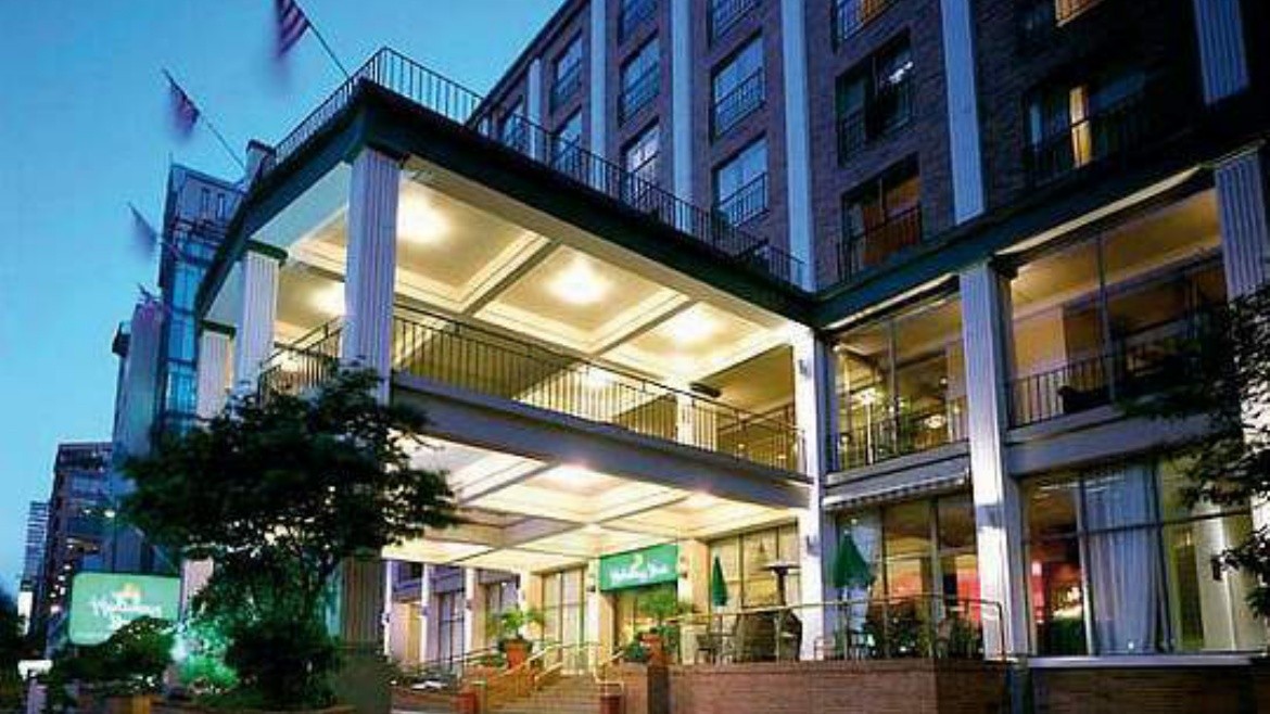 Holiday Inn Hotel & Suites Vancouver Downtown
