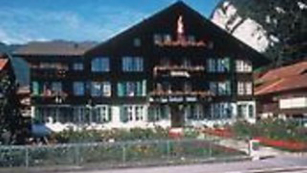 Chalet Swiss