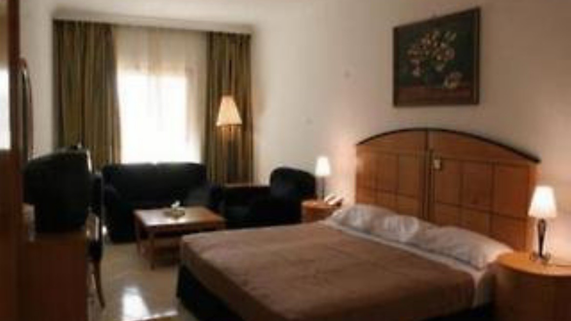 Dolphin Hotel Apartments