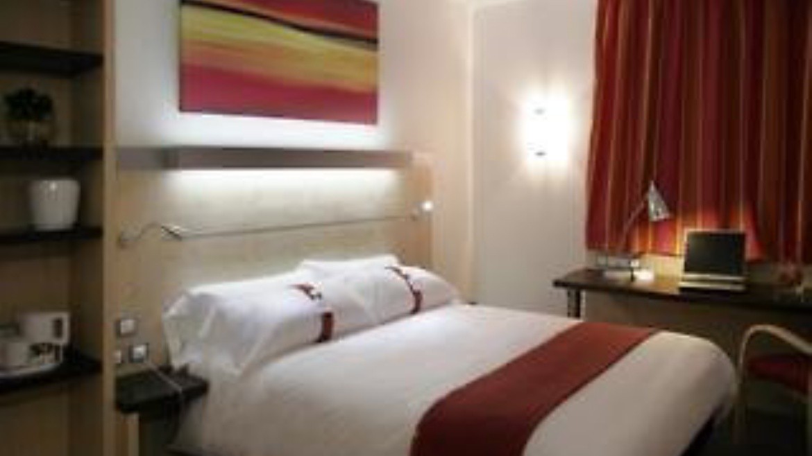 Holiday Inn Express Barcelona (Sant Cugat del Valles)