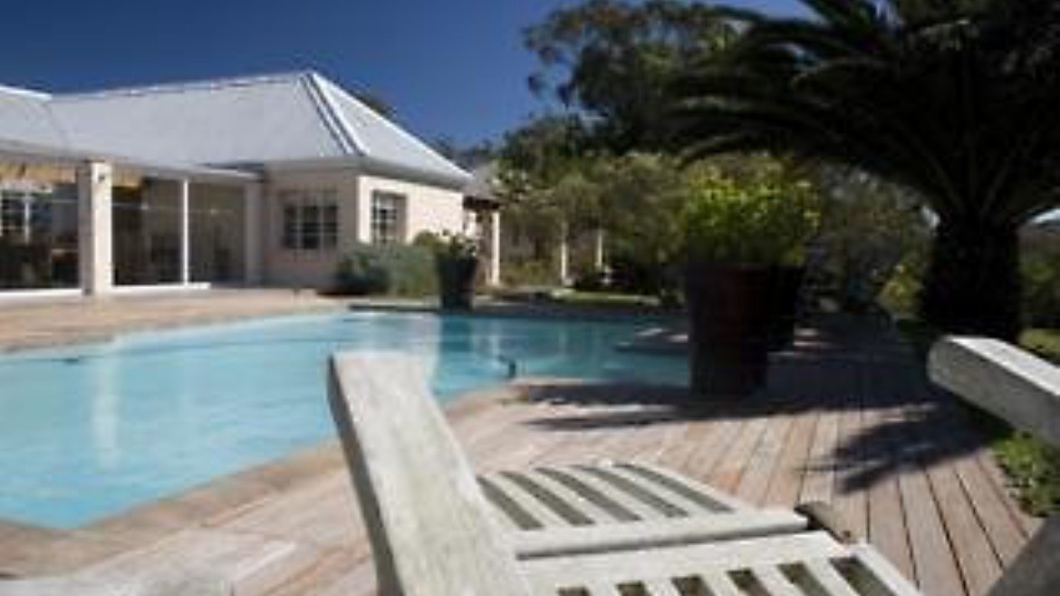 Oyster Bay Lodge