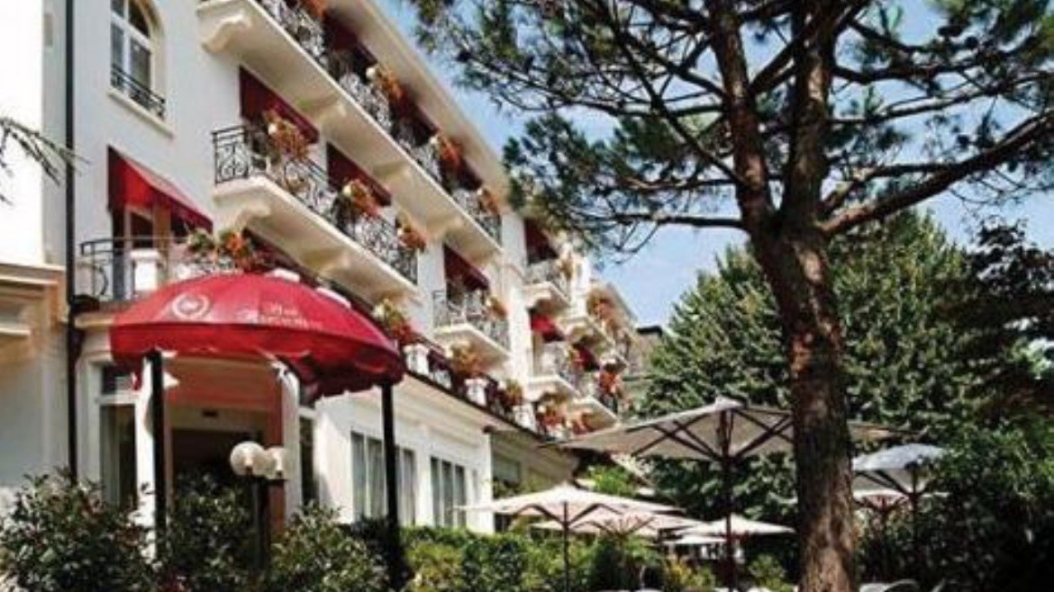 Carlton Lausanne Boutique