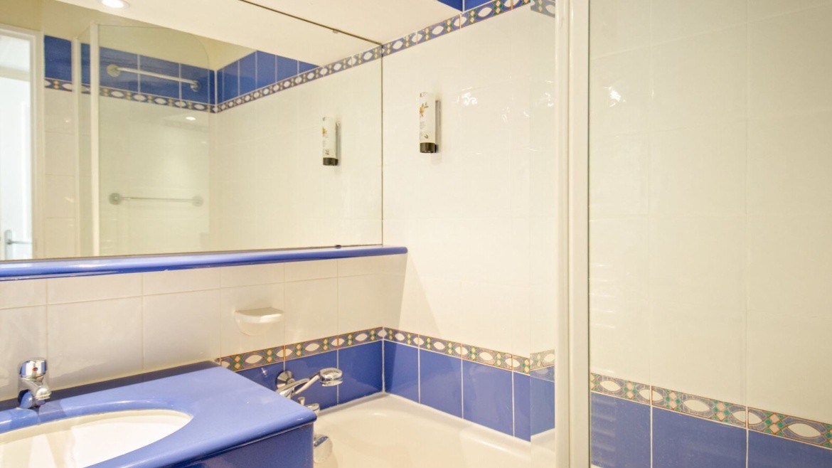 SOWELL Family Port Grimaud