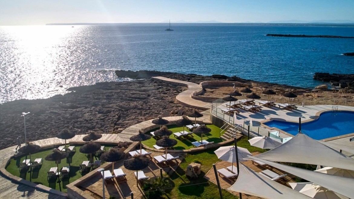 Universal Cabo Blanco