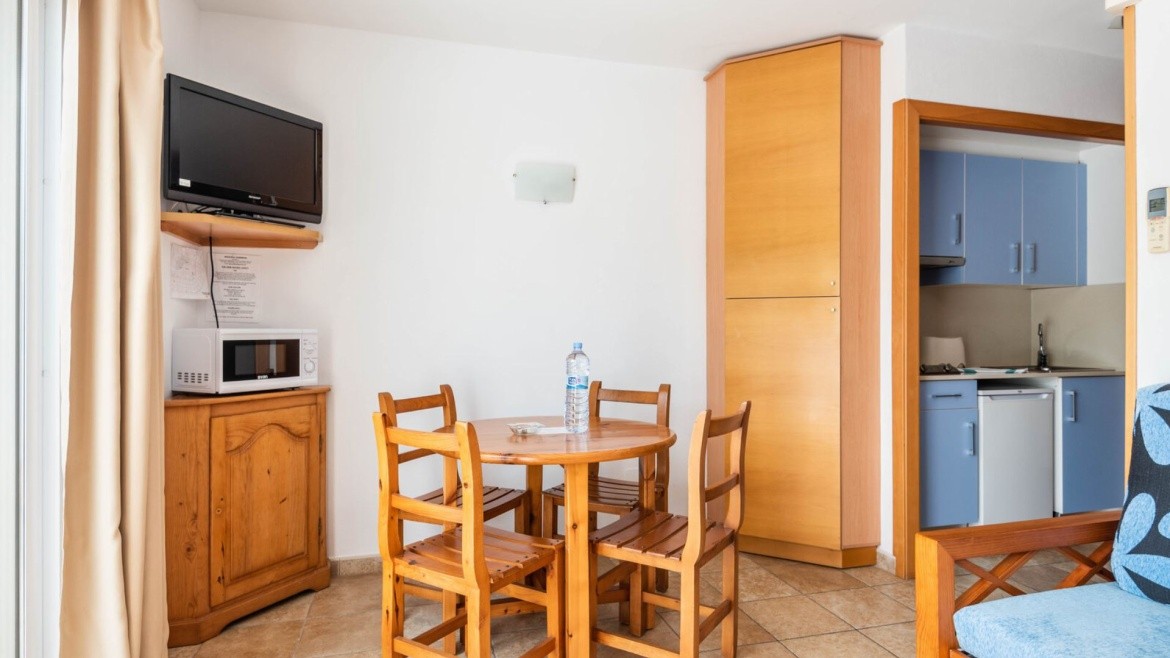 Galdana Gardens (Cala Galdana)