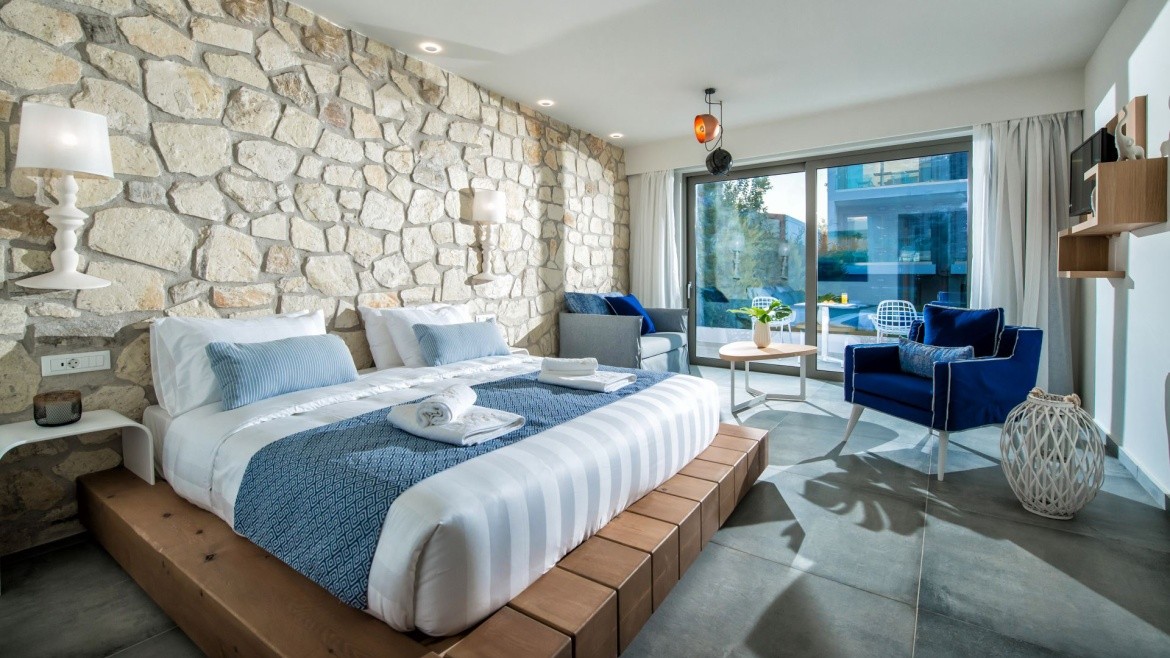 Mary Royal Suites