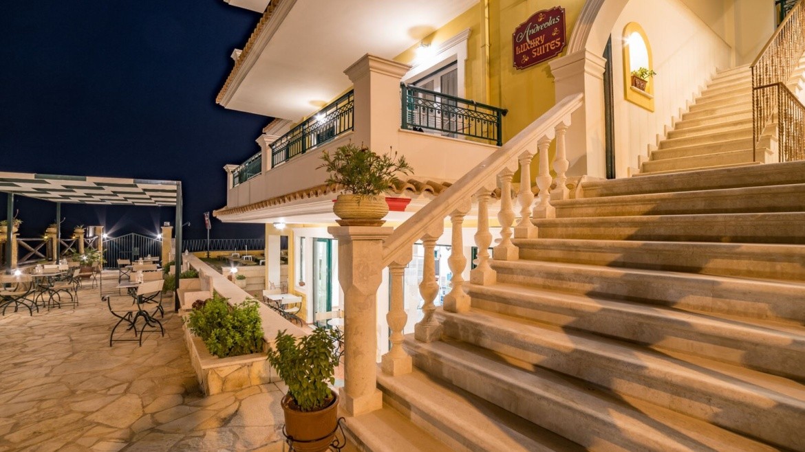 Andreolas Luxury Suites