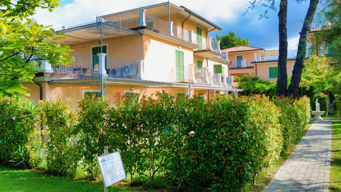 La Pergola apartmanház