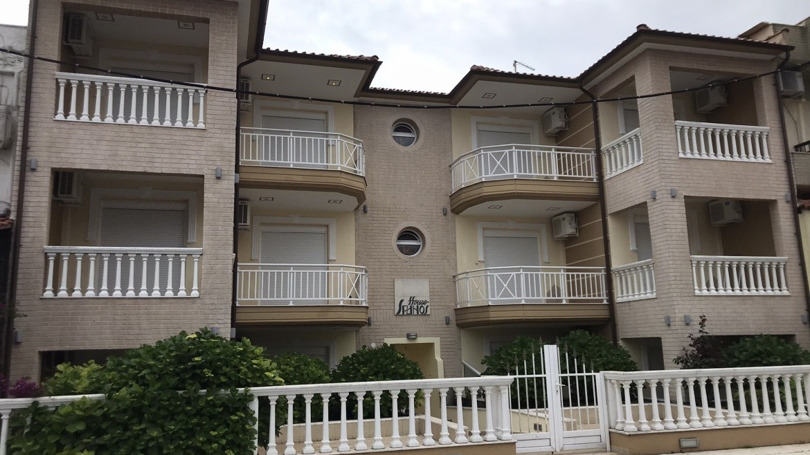 Spanos apartments