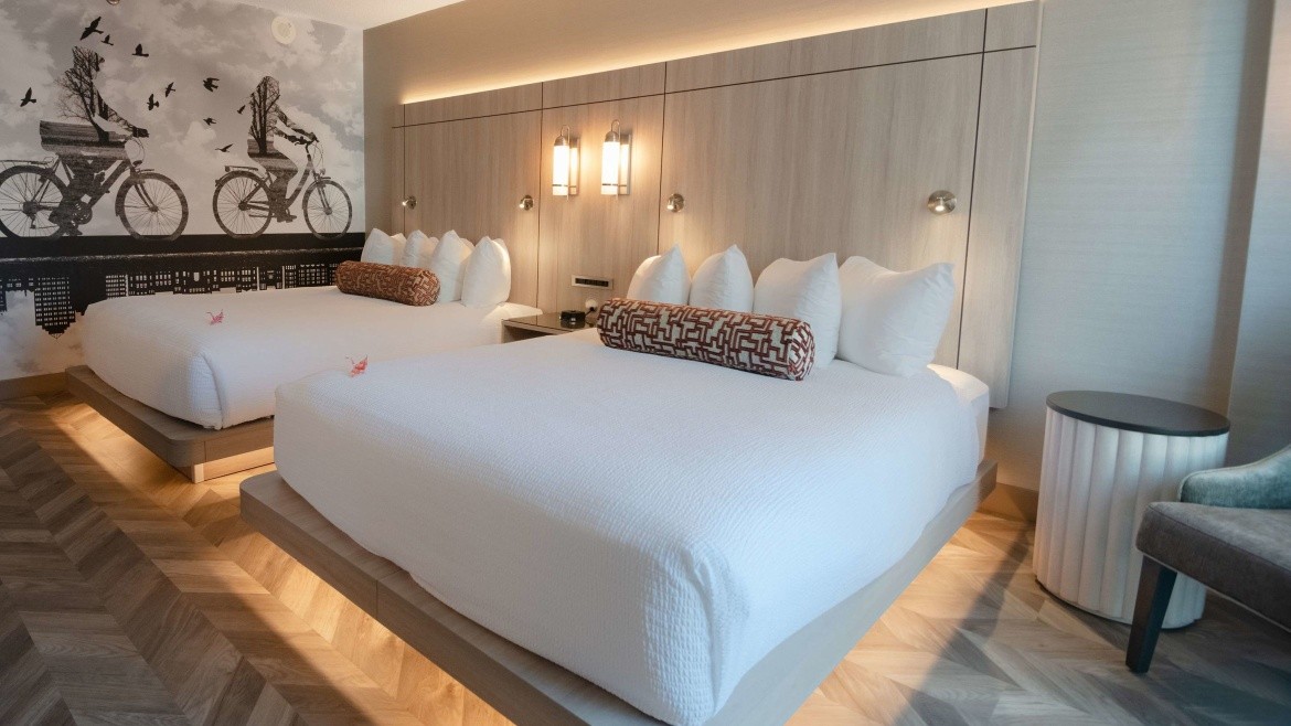 Coast Victoria Hotel & Marina by APA