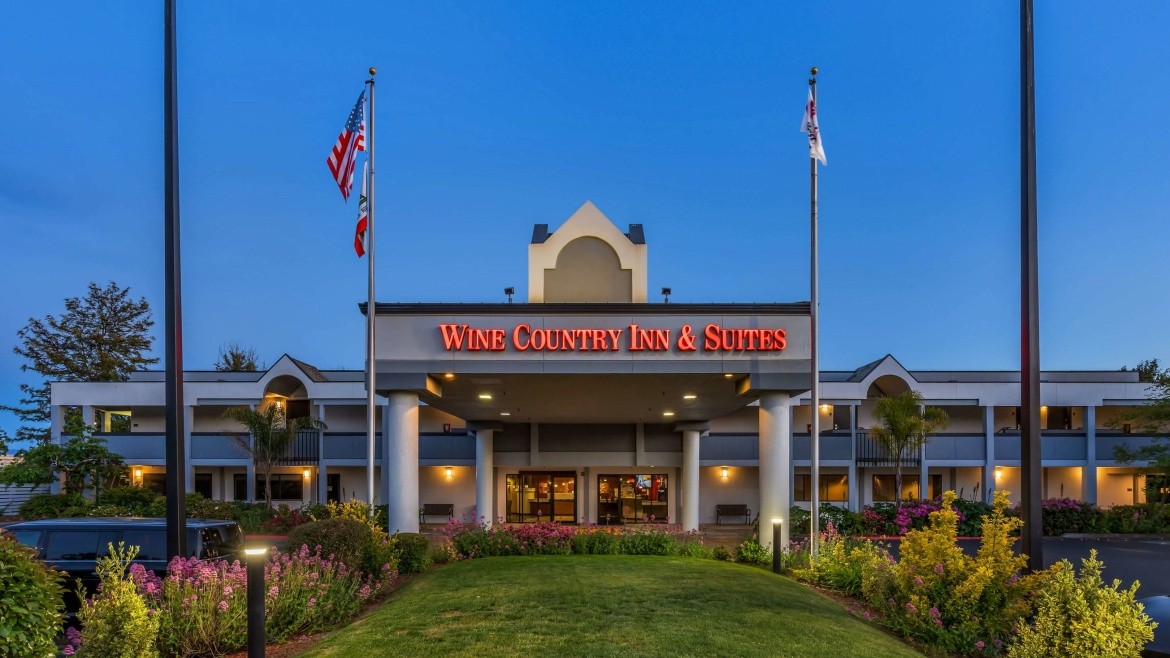 Best Western Plus Wine Country Inn & Suites (Sanat Rosa)