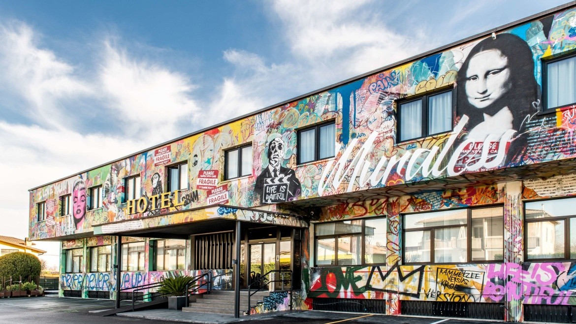 Muraless Art Hotel (ex. Cristallo)