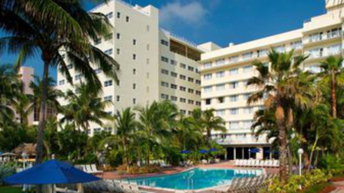 Radisson Hotel Miami Beach