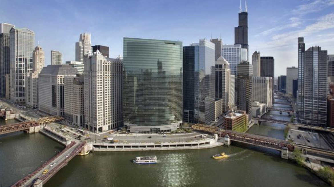 Holiday Inn Chicago Mart Plaza River North