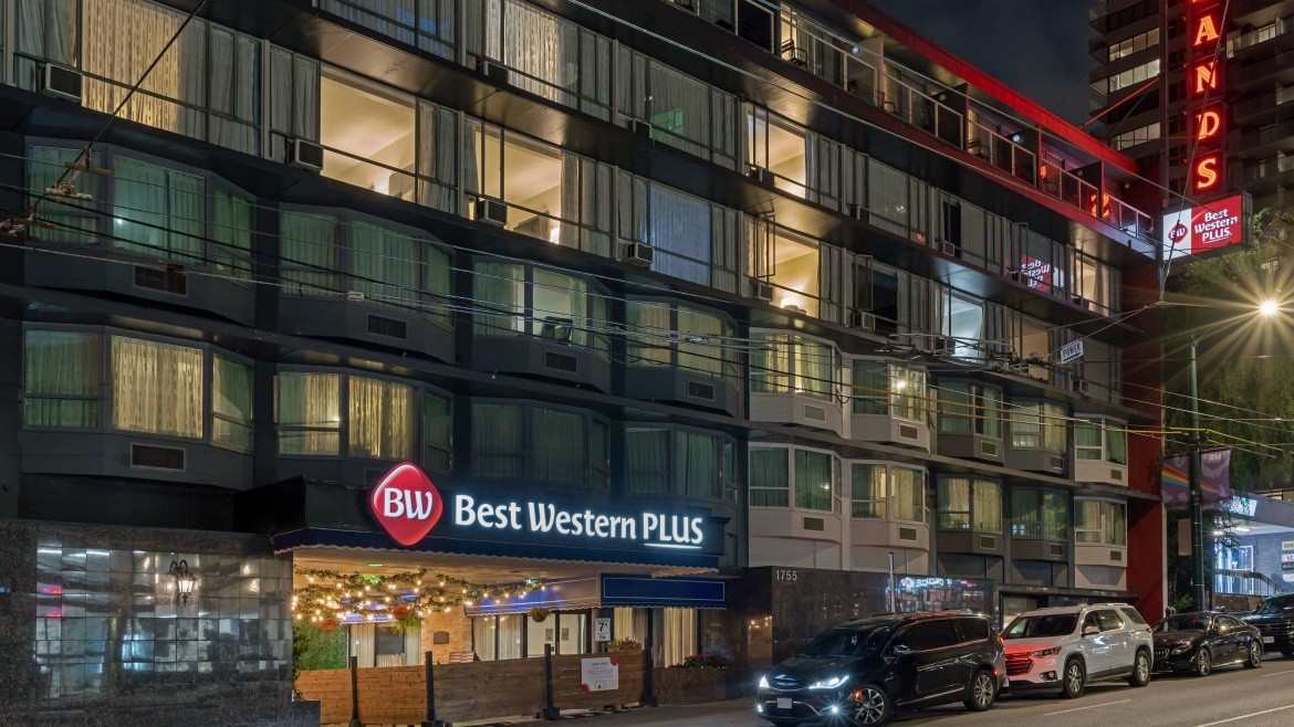 Best Western Plus Sands Hotel