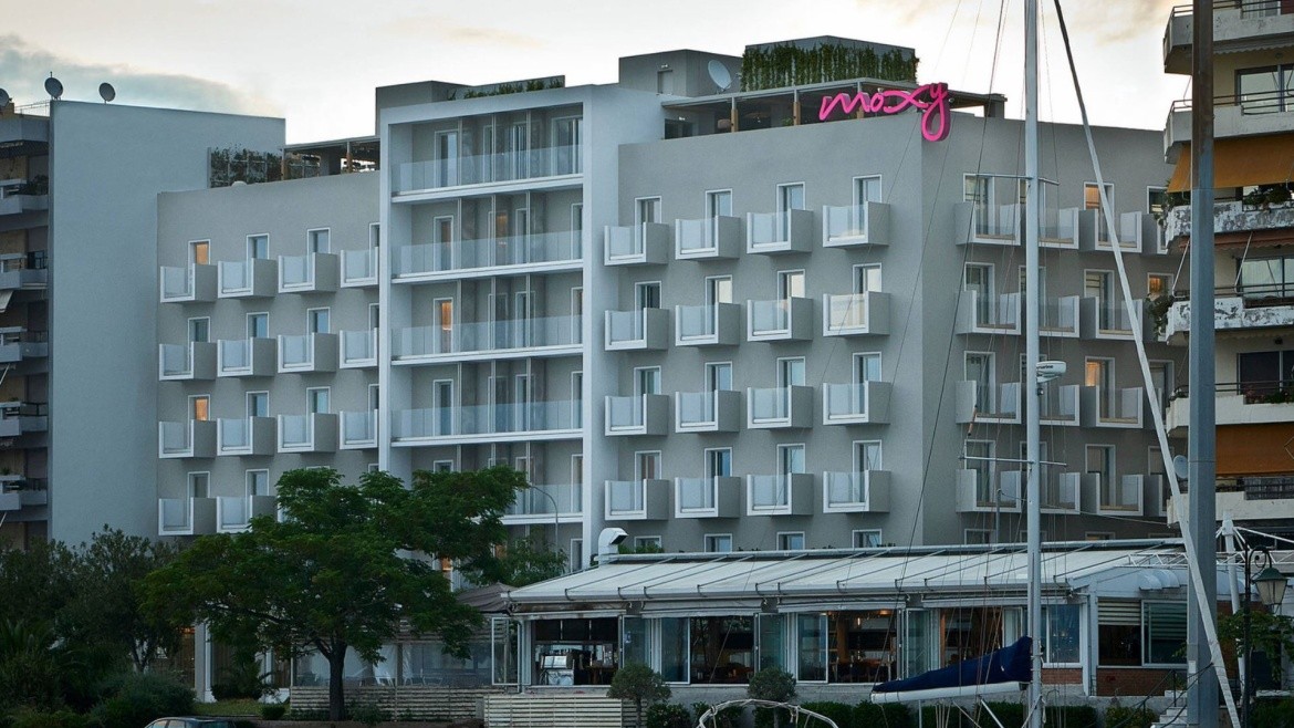 Moxy Patra Marina