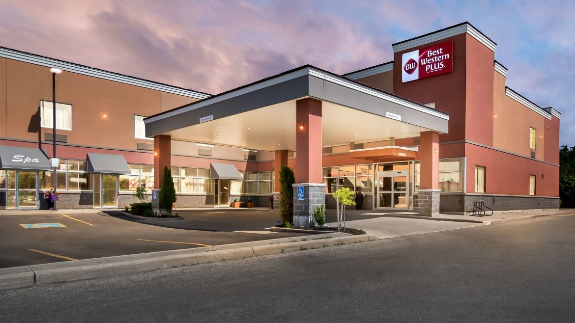 Best Western Plus Fergus Hotel