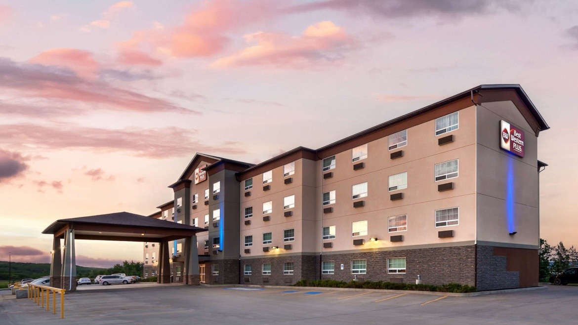 Best Western Plus Peace River Hotel & Suites