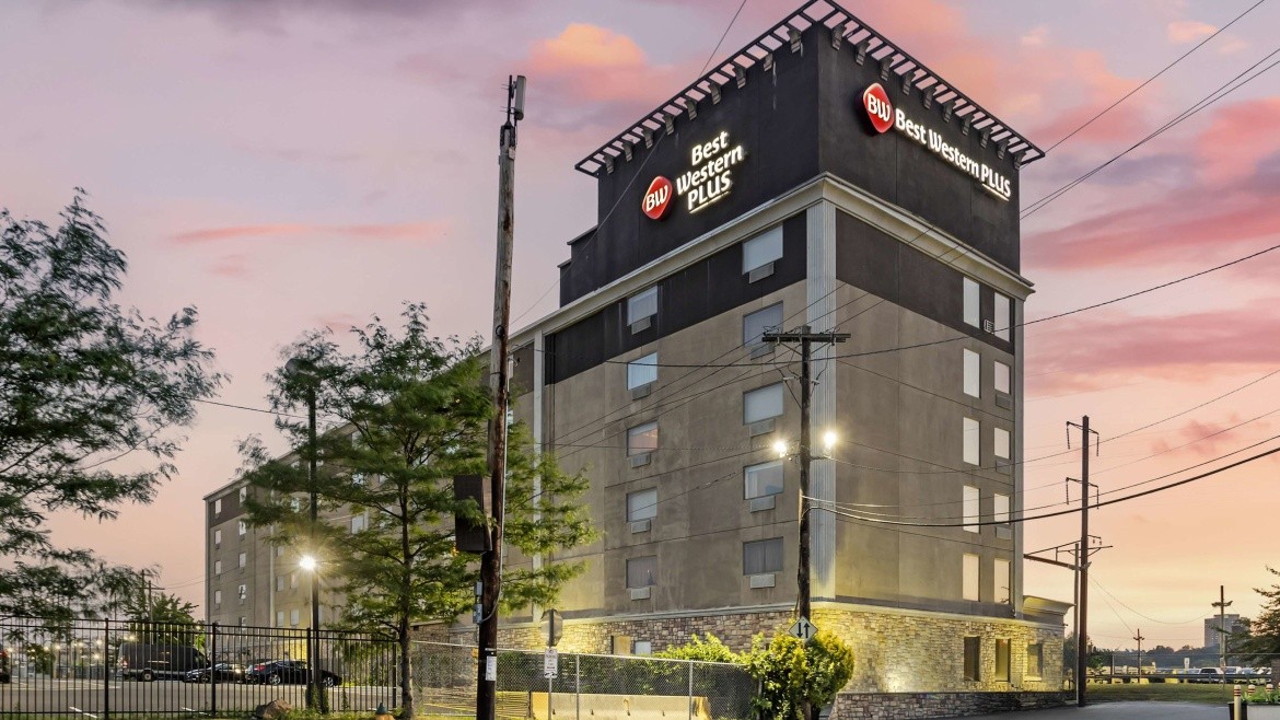Best Western Plus Newark Airport West