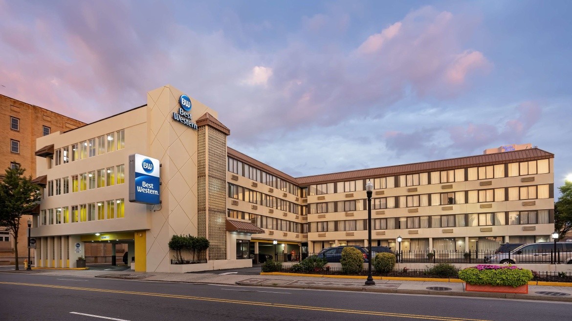 Best Western Envoy Inn