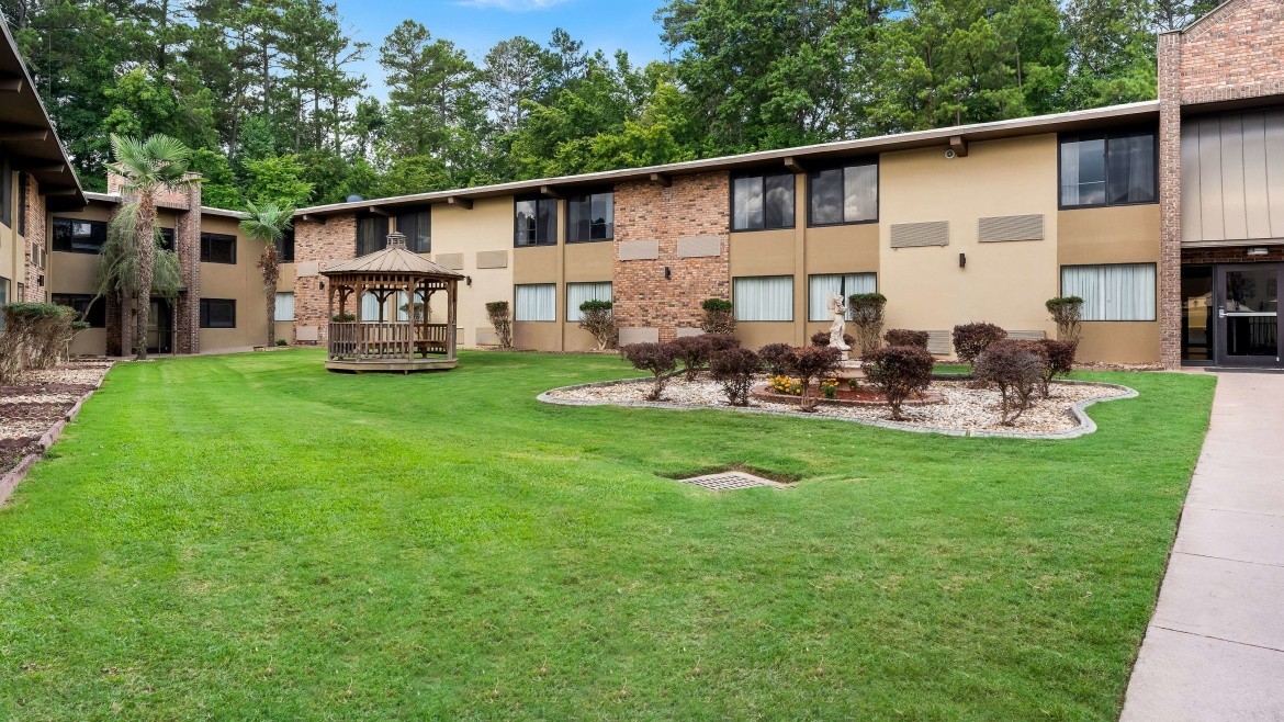 Best Western Riverside Inn