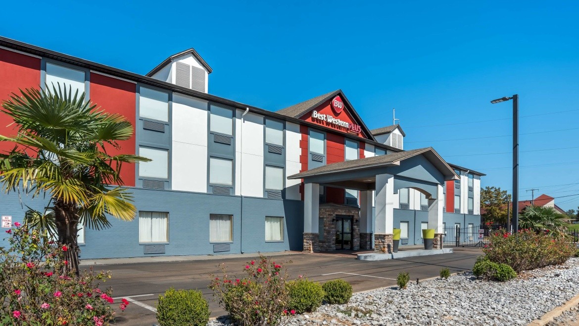Best Western Plus Jackson Downtown-Coliseum