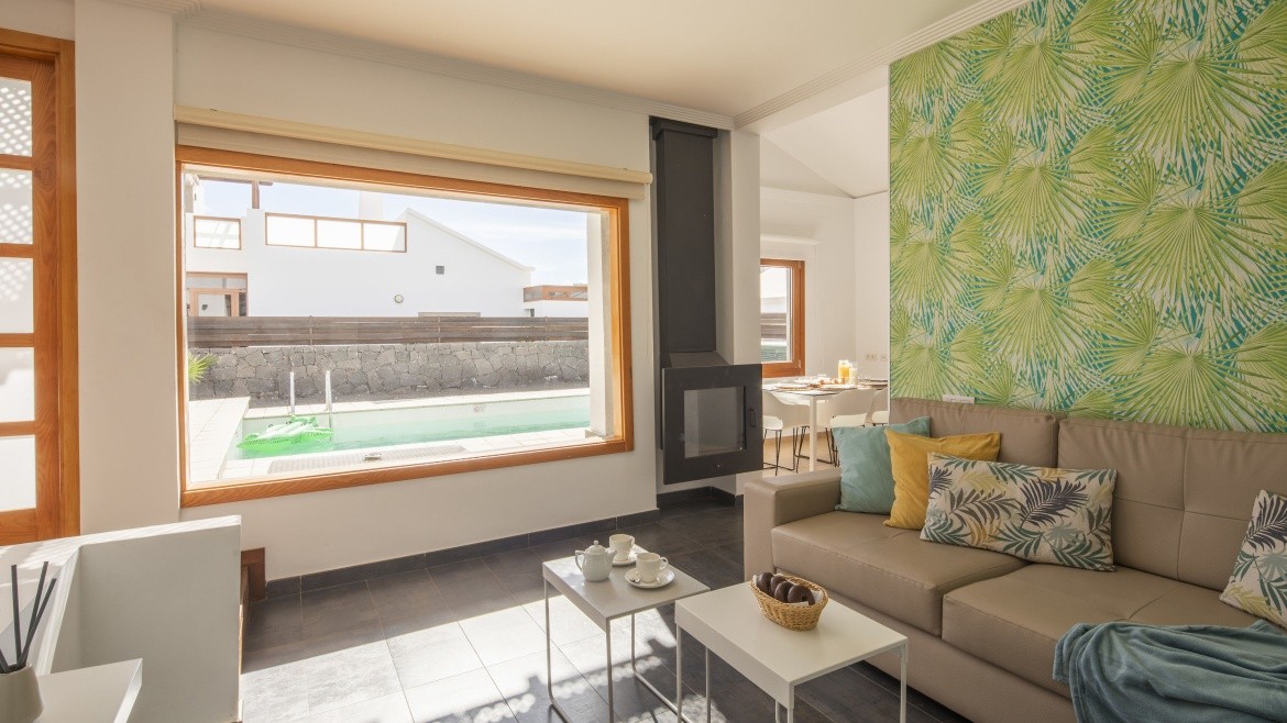 Playa Blanca Beach Mate