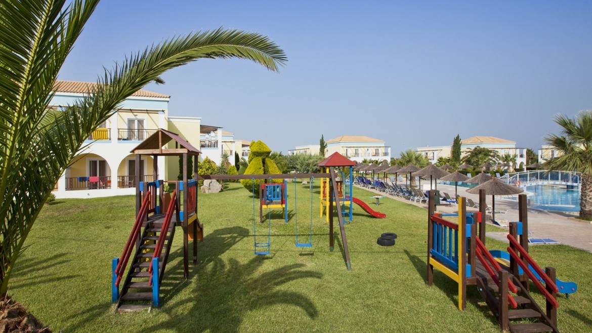 Corali Hotel & Apartments