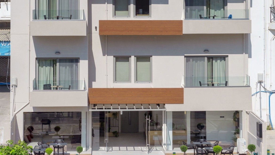 The City Hotel & Suites