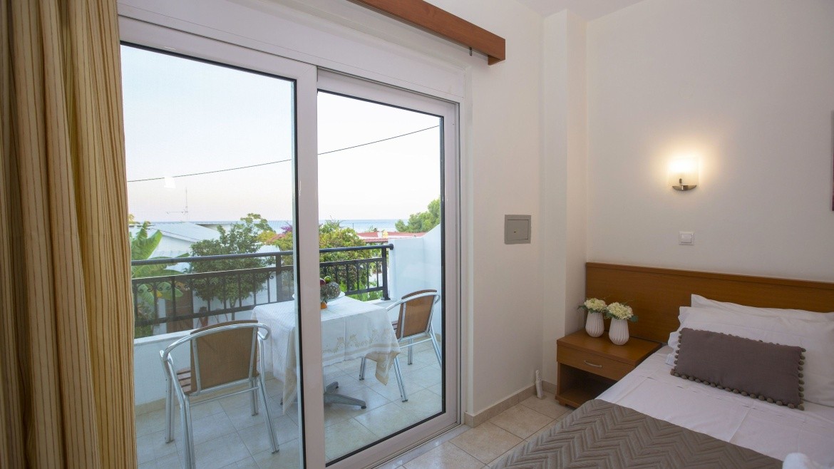 Tsambikos Apartments