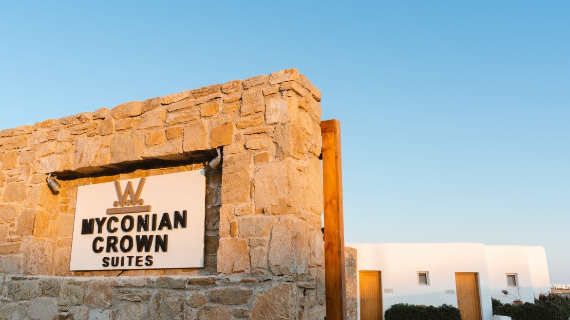 Myconian Crown Suites
