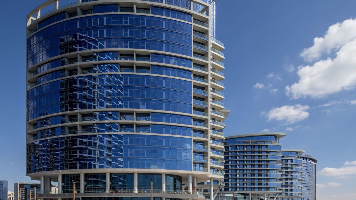 Hilton Dubai Creek Residences
